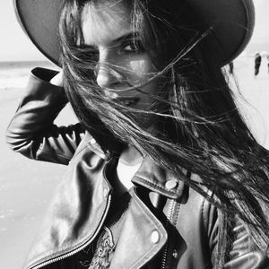 Meet your Posher, Agustina